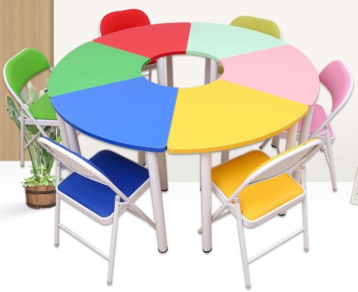 彩色团体活动桌椅